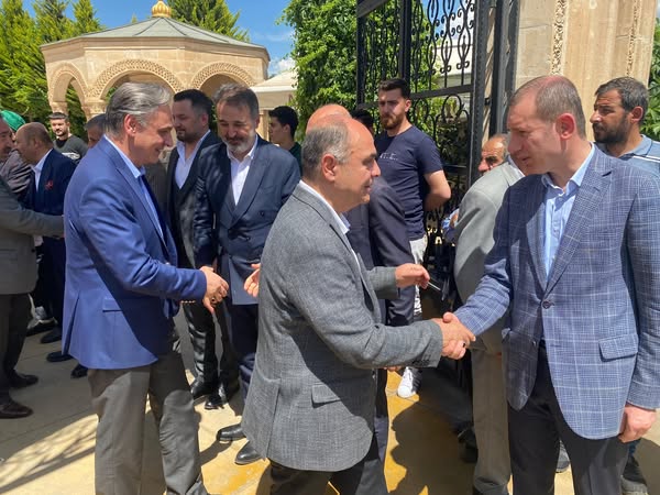 Belediye Başkanımız Hüsamettin Altındağ Kabala’da barış yemeğine katıldı.